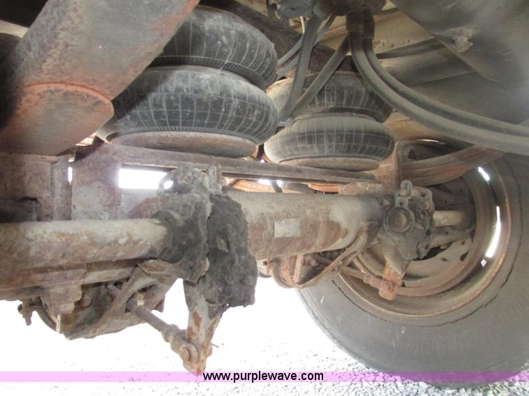 image for item F7465 1992 Wabash SA-96MC dry van trailer