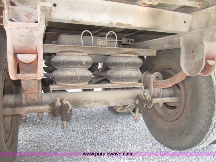 image for item F7465 1992 Wabash SA-96MC dry van trailer