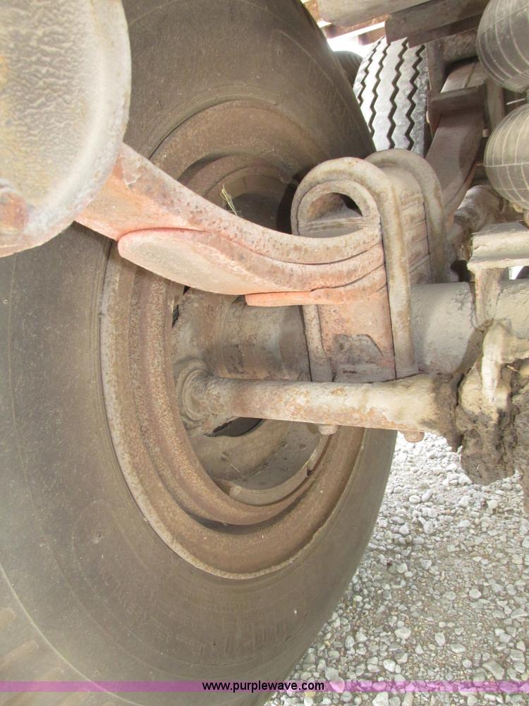 image for item F7465 1992 Wabash SA-96MC dry van trailer