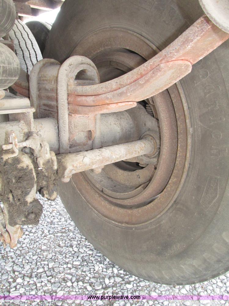 image for item F7465 1992 Wabash SA-96MC dry van trailer