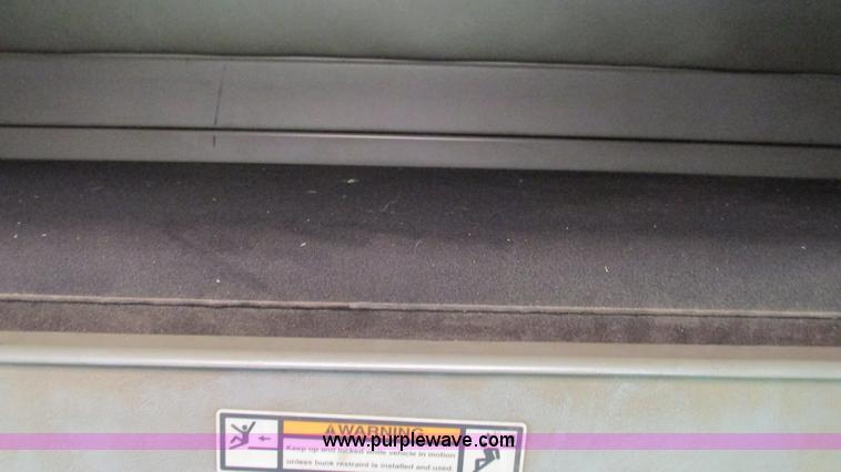 image for item G9462 2005 Freightliner Century Class ST120 semi truck