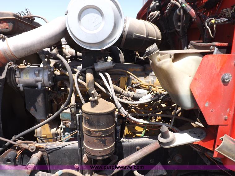 image for item H1875 1989 Kenworth T600 tanker truck