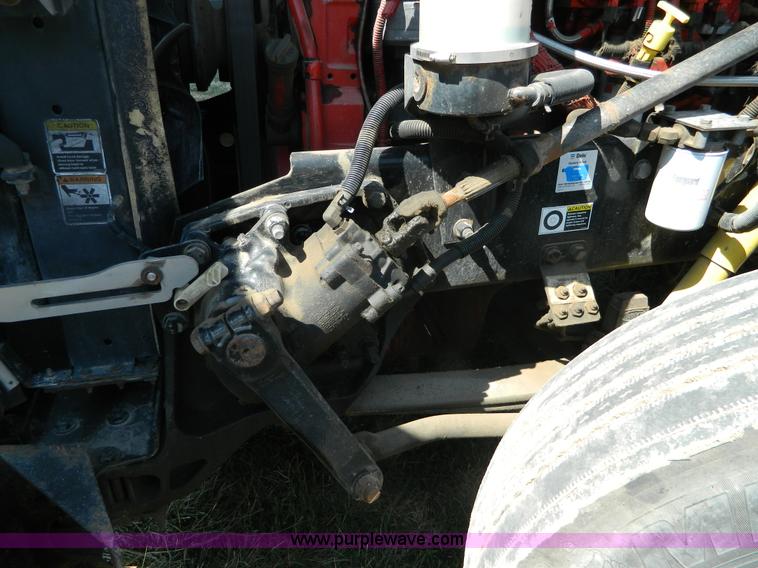 image for item H2440 2007 Peterbilt 386 semi truck