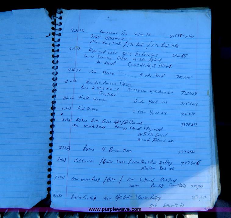 image for item H2440 2007 Peterbilt 386 semi truck