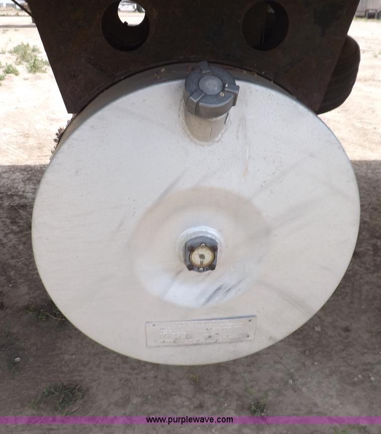 image for item H9230 2000 Great Dane refrigerated trailer