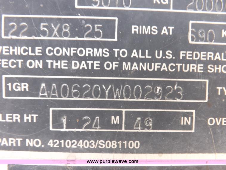 image for item H9230 2000 Great Dane refrigerated trailer