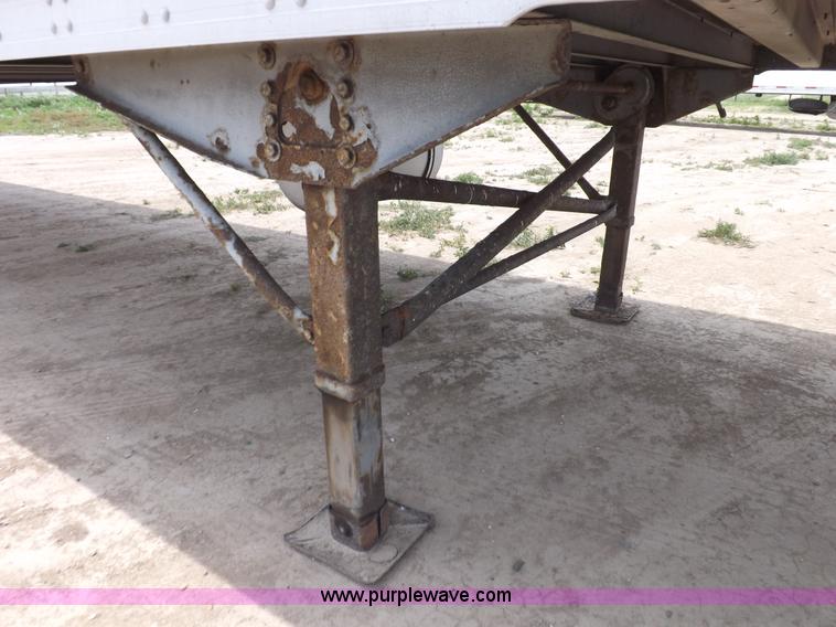 image for item H9231 1999 Great Dane refrigerated trailer