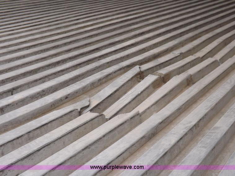 image for item H9231 1999 Great Dane refrigerated trailer