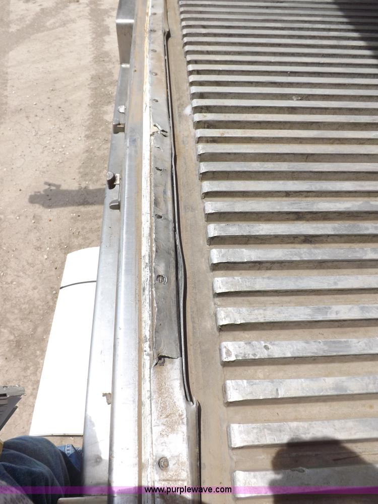 image for item H9231 1999 Great Dane refrigerated trailer