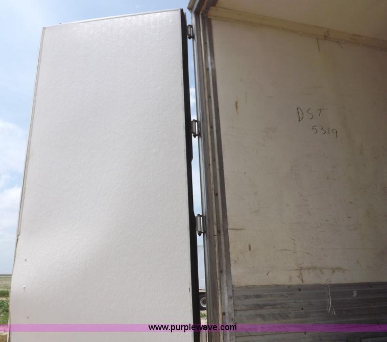image for item H9231 1999 Great Dane refrigerated trailer