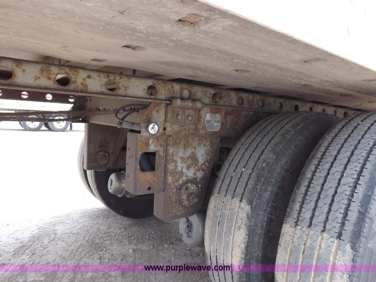 image for item H9232 2005 Great Dane refrigerated trailer