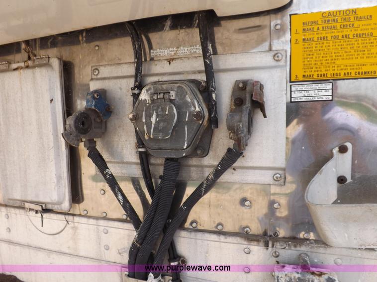 image for item H9233 2003 Utility Refrigerated trailer