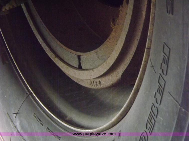 image for item H9233 2003 Utility Refrigerated trailer