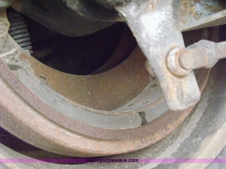 image for item H9233 2003 Utility Refrigerated trailer