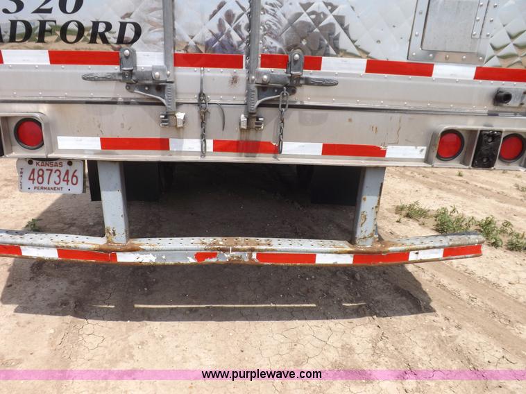 image for item H9233 2003 Utility Refrigerated trailer