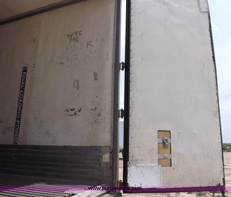 image for item H9233 2003 Utility Refrigerated trailer