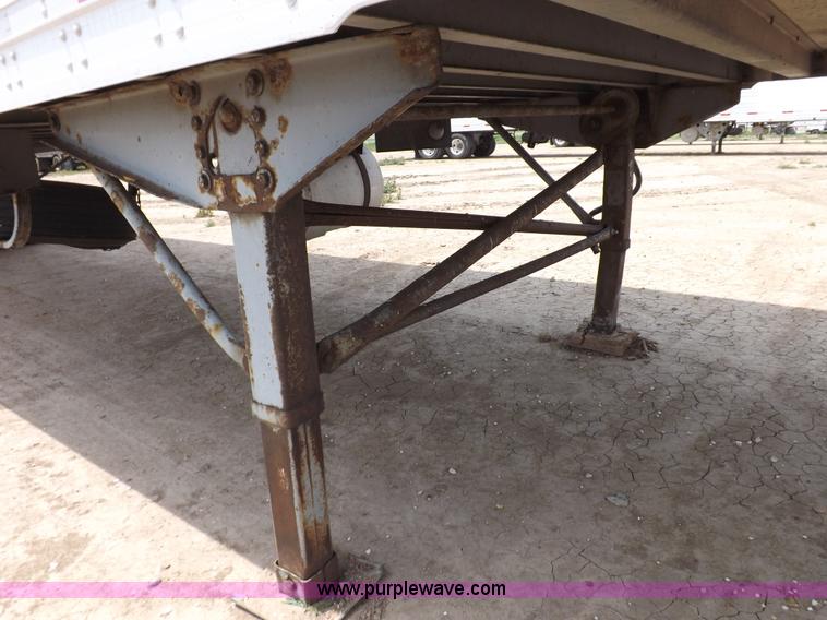 image for item H9234 2000 Great Dane refrigerated trailer