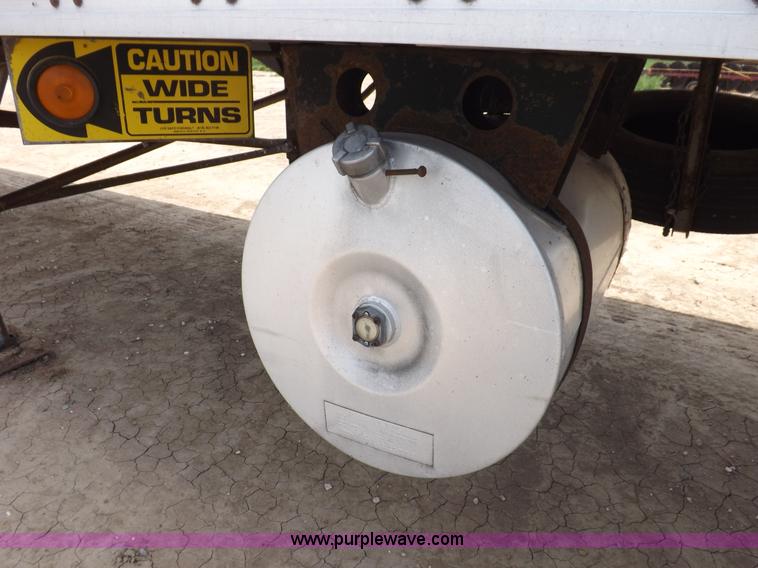 image for item H9234 2000 Great Dane refrigerated trailer