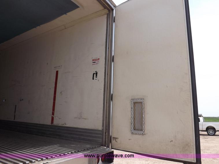 image for item H9234 2000 Great Dane refrigerated trailer