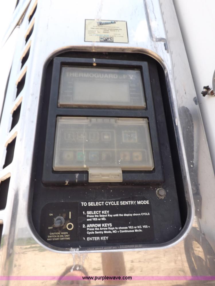 image for item H9234 2000 Great Dane refrigerated trailer