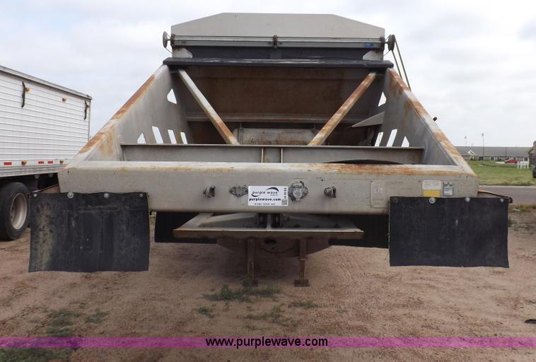 image for item H9248 1993 Trail King TKS4BD0-402 belly dump trailer