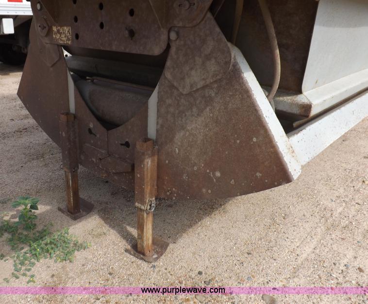 image for item H9248 1993 Trail King TKS4BD0-402 belly dump trailer