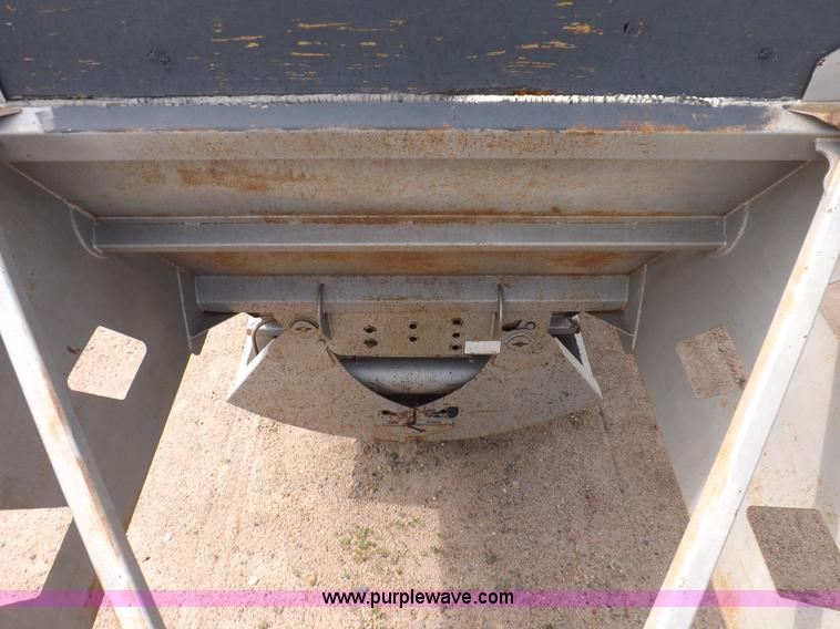 image for item H9248 1993 Trail King TKS4BD0-402 belly dump trailer