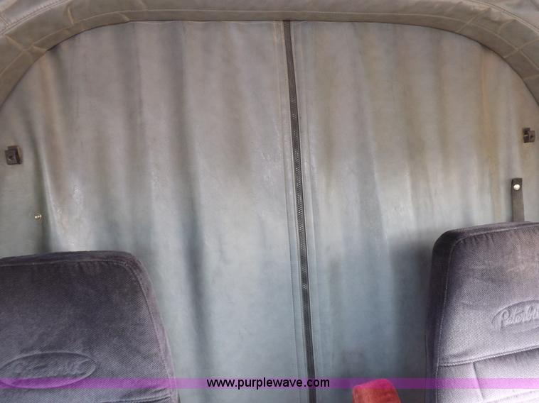 image for item H9249 1996 Peterbilt 378 semi truck