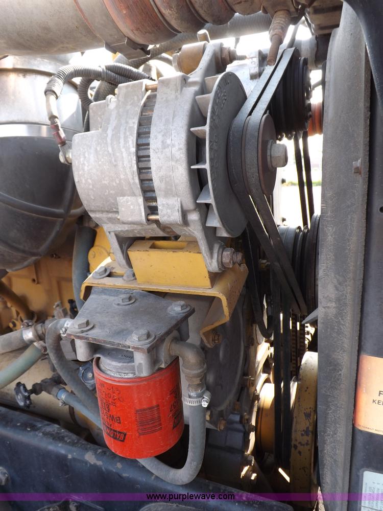 image for item H9249 1996 Peterbilt 378 semi truck