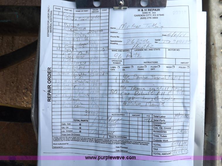 image for item H9249 1996 Peterbilt 378 semi truck