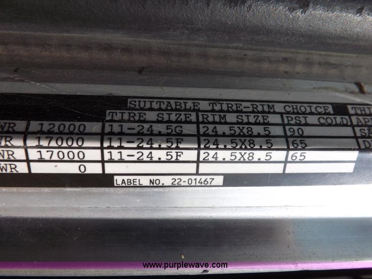 image for item H9249 1996 Peterbilt 378 semi truck