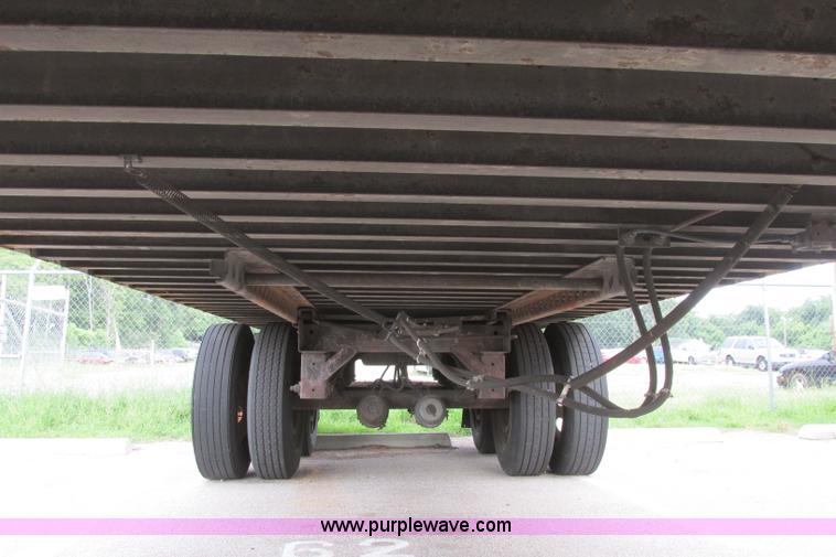 image for item I3483 1994 Wabash SA-102CW dry van trailer