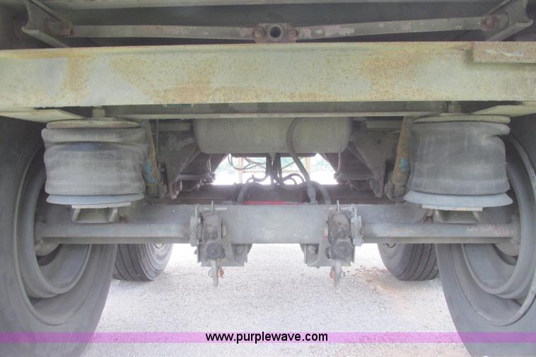 image for item I3483 1994 Wabash SA-102CW dry van trailer