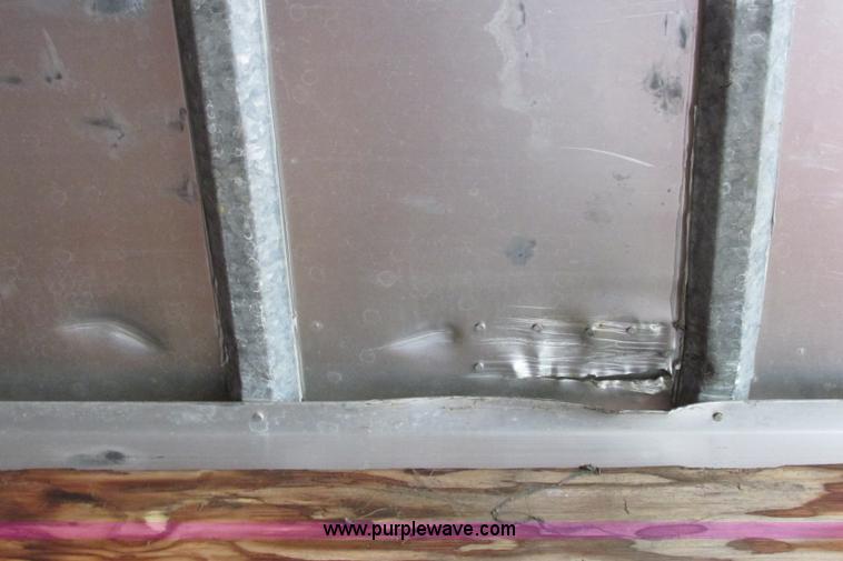 image for item I3483 1994 Wabash SA-102CW dry van trailer