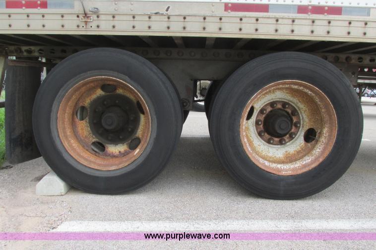 image for item I3483 1994 Wabash SA-102CW dry van trailer