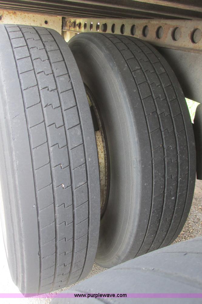 image for item I3483 1994 Wabash SA-102CW dry van trailer