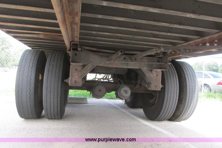 image for item I3484 1994 Wabash SA-102CW dray van trailer