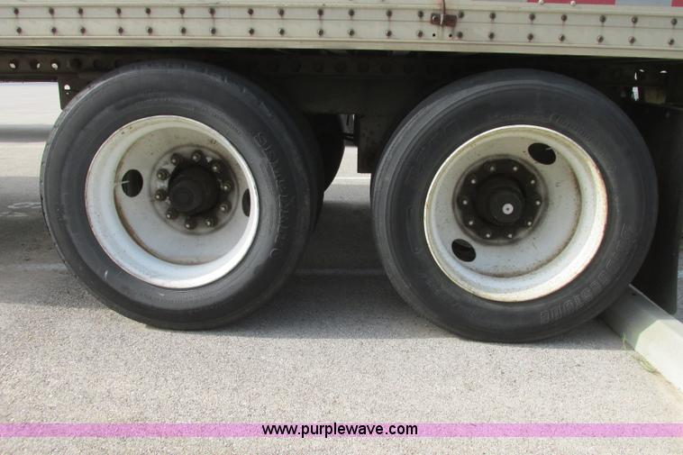 image for item I3484 1994 Wabash SA-102CW dray van trailer