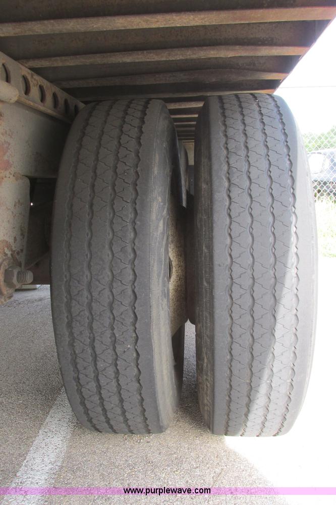 image for item I3484 1994 Wabash SA-102CW dray van trailer