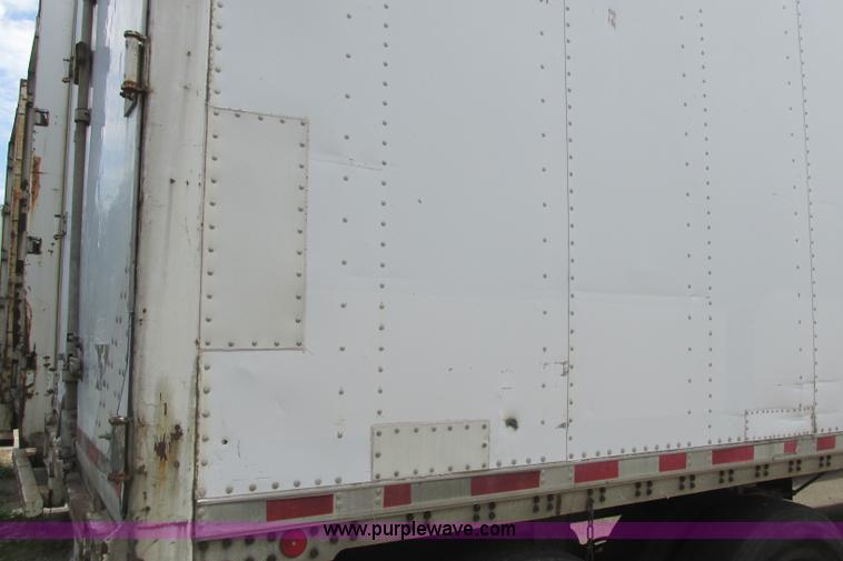 image for item I3485 1989 Stoughton ASVW-535T-S-C dry van trailer