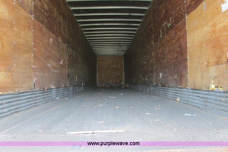 image for item I3485 1989 Stoughton ASVW-535T-S-C dry van trailer