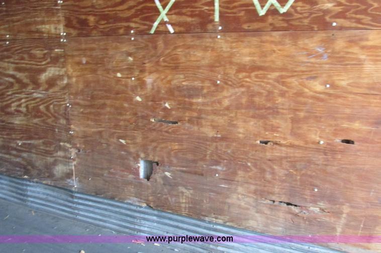 image for item I3485 1989 Stoughton ASVW-535T-S-C dry van trailer