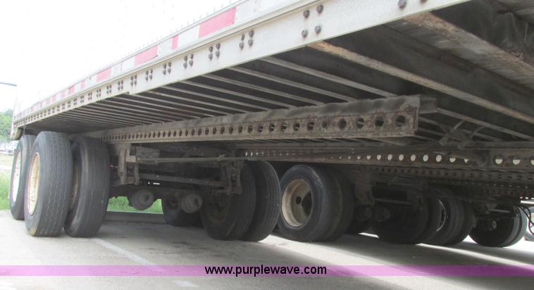 image for item I3485 1989 Stoughton ASVW-535T-S-C dry van trailer