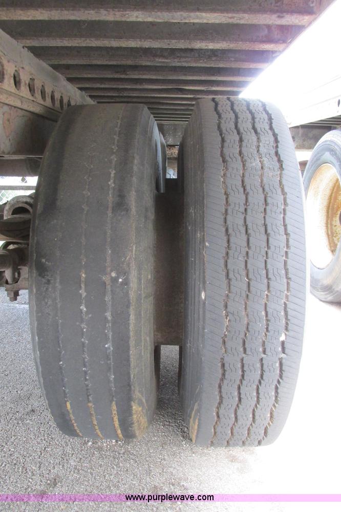 image for item I3485 1989 Stoughton ASVW-535T-S-C dry van trailer