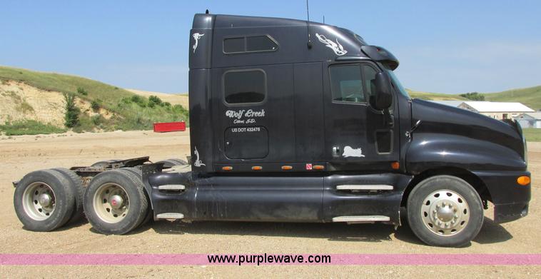 image for item I6208 1997 Kenworth T2000 semi truck