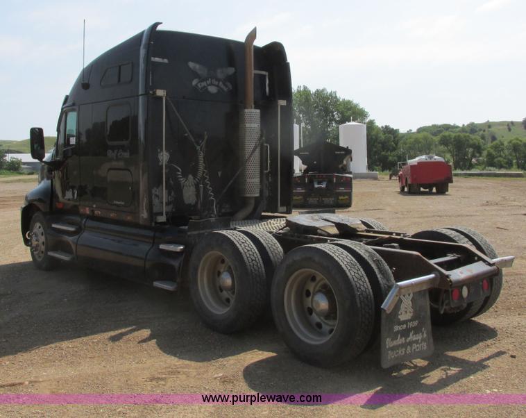 image for item I6208 1997 Kenworth T2000 semi truck