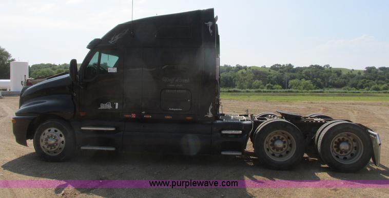 image for item I6208 1997 Kenworth T2000 semi truck