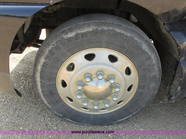 image for item I6208 1997 Kenworth T2000 semi truck