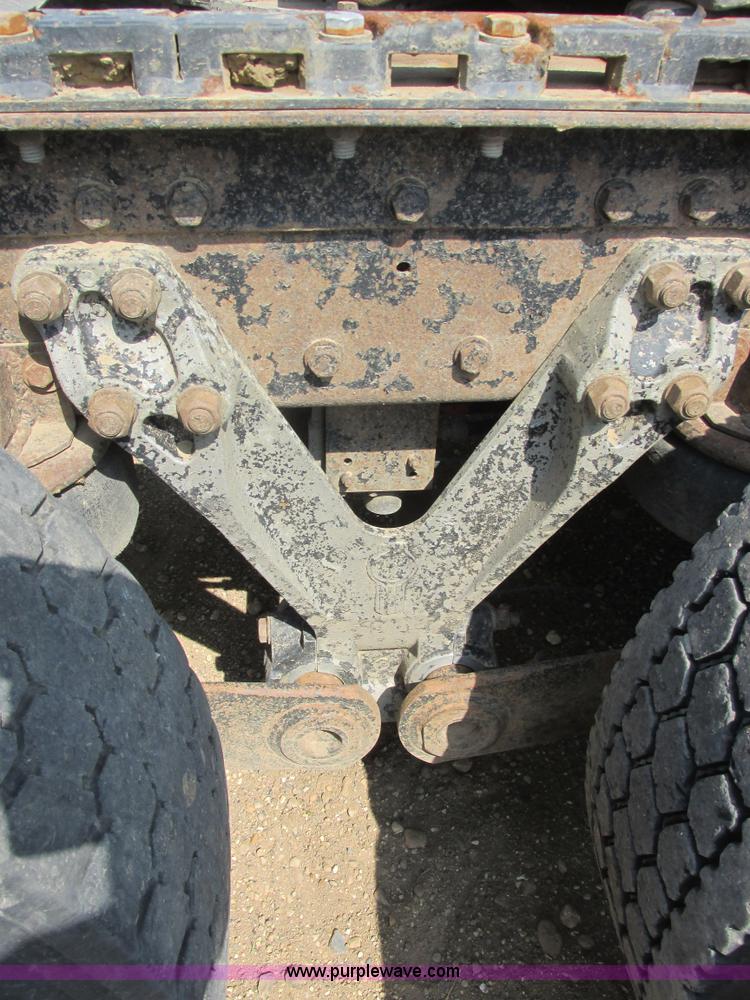 image for item I6208 1997 Kenworth T2000 semi truck