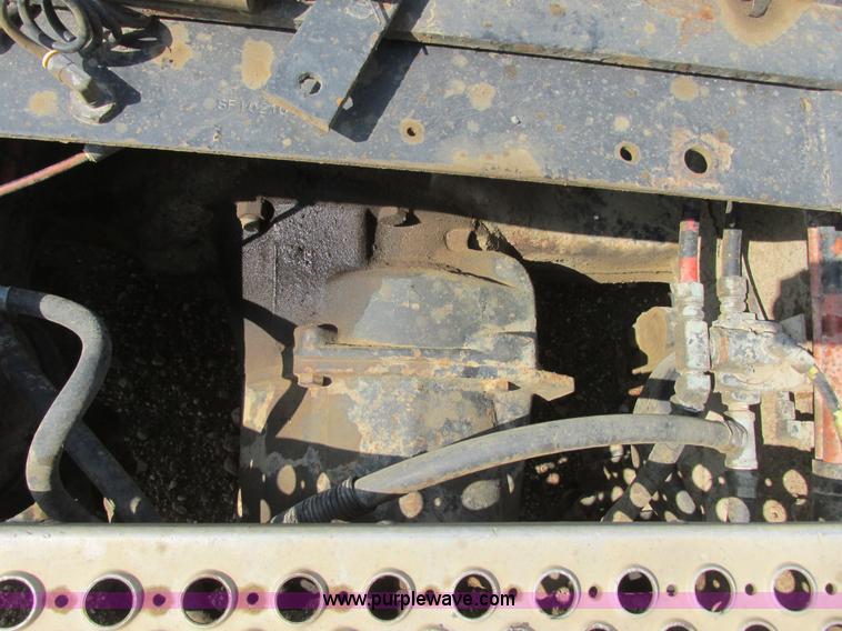 image for item I6208 1997 Kenworth T2000 semi truck